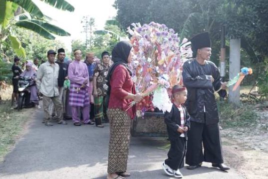 Warga Kemujan Karimunjawa Gelar Festival To’dok Telok 2025