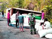 Tak Kuat Menanjak, Truk Terguling di Jalur Ekstrem Gunung Tunggangan