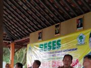 Munawar Cholil Serap Aspirasi Pokdarwis dan PKK di Pantai Mliwis