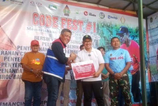 PGN Serahkan Bantuan CSR 50 Gerobak Sampah dan Insinerator untuk Dukung Pengelolaan Sampah di Yogyakarta