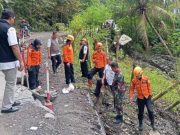Tanah Bergerak di Jalan Lamuk-Kaliwiro, Mobil Sulit Melintas