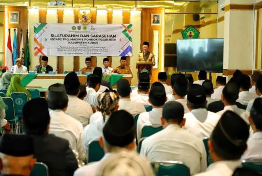 Bupati Sam’ani Tegaskan TKGS Tetap Cair 2026, Pesantren Kudus Dapat Fasilitasi Khusus