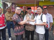 Wali Kota Bantu serta Beri Motivasi Kepada Pengusaha dan Karyawan Percetakan Aryoseto yang Terbakar