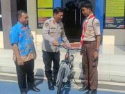 Ajukan Pertanyaan Kritis, Pelajar Batang Dihadiahi Sepeda oleh Gubernur