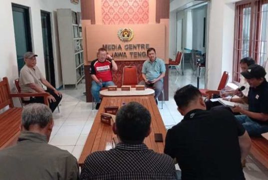 Kejuaraan Bulutangkis Antar-Korporasi & Instansi Jadi yang Pertama di Indonesia