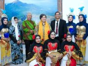 Arie Jatmiko Gelar Pameran di Art Centre Undip, Lukisan Ratu Kalinyamat Mencuri Perhatian Pengunjung