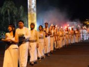 Malam Puja Doa Kretek, Prosesi Hening di Antara Ramainya Kota Industri