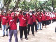 Guyub Rukun Warga Kampung, Piknik dengan Outbound di Pantai Sundak