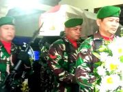 Dimakamkan Secara Militer Memakai Tembakan Salvo