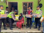 Korban Atap Rumah Runtuh di Rowokele Terima Bantuan Polres