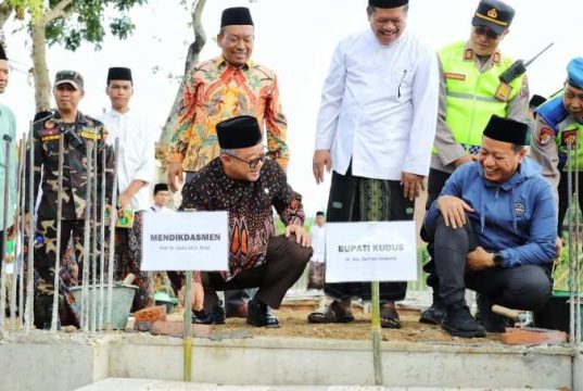 Bupati Kudus Tegaskan Komitmen Tingkatkan Pendidikan dan Kesejahteraan Guru