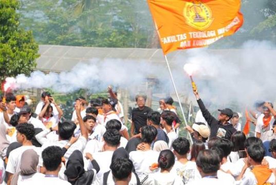 Mahasiswa FTIK USM Bangun Kekompakan lewat Makrab 2025