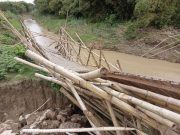 Jembatan Darurat Penghubung Meteseh – Rowosari Hanyut Diterjang Sungai Babon