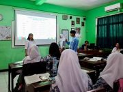 Tim PKM USM Beri Pelatihan Public Speaking dan Penulisan Media