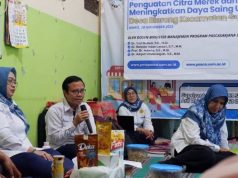 Tim PKM Universitas Semarang Beri Pendampingan Pelaku UMKM Kampung Kripik Desa Blerong