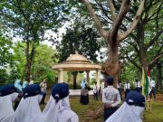 SMP Muhammadiyah Jepara Peringati Hari Pahlawan Ziarah ke TMP Giri Dharma