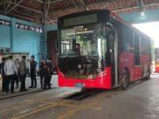 Bus Listrik Trans Semarang Uji Coba, Rute Terminal Mangkang – Simpang Lima Gratis