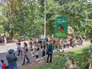 Kirab Budaya Nusantara Meriahkan HUT ke-43 SMP 1 Keling