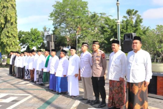 Bupati Blora Segera Terbitkan SE ‘Jumat Bersarung’ Bagi Pegawai
