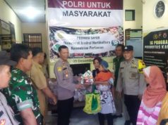 Polsek Mirit Bagikan Cabai dan Bawang Putih Gratis ke Warga
