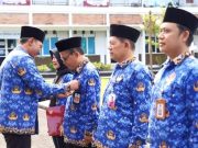 Sebanyak 180 PNS Menerima Anugerah Satya Lencana dari Presiden