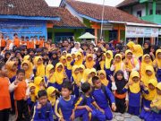 Bupati Ajak Siswa SDN Sadang Suka Makan Sayur