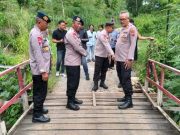 Brimob Polda Jateng Siap Membantu Perbaikan Jembatan Dungtemu