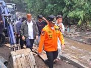 Penanganan Cepat Pasca Banjir, Bupati Ischak: Guci Aman untuk Wisatawan