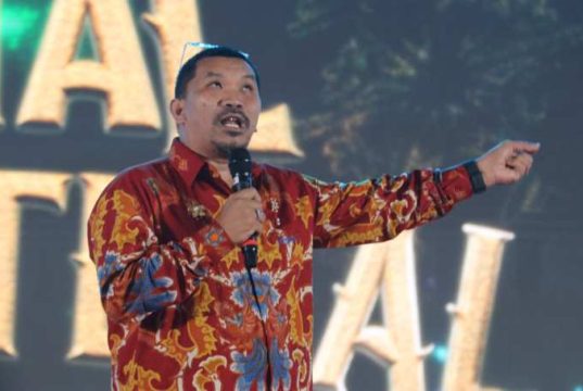 Komedian Mongol Hibur Ribuan Umat Kristiani dan Katolik Kota Tegal di Natal Bersama