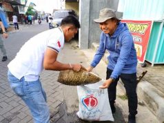 Bupati Sam’ani Turun Tangan Bersihkan Drainase, Respons Cepat Aduan Warga Kajeksan