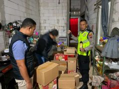 Sikat Habis! Polsek Dawe Kudus Sita Ratusan Botol Miras Ilegal dalam Operasi Pekat