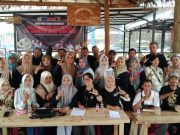 Pengukir Jepara Antusias Belajar Bahasa Inggris, Digelar Gratis