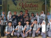 Kunjungi Rumah Literasi R.A. Kartini, Pelajar Berbakat di Jepara Diajak Menulis Buku