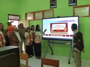 Wamen Dikdasmen ke Blora, Pastikan Sekolah-Sekolah Terima Bantuan Papan Interaktif Digital