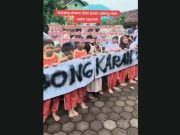 Siswa dan Wali Murid SD Glagahwaru Demo Tolak Pembongkaran Gedung Sekolah untuk KDMP