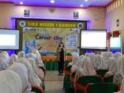 Disperindagkop Jateng Siapkan Siswa SMA Masuki Dunia Kerja