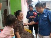 Dokkes Polres Batang Cek Kesehatan Warga Terdampak Banjir