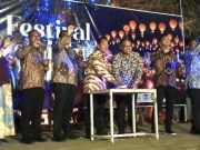 Pesona Taman Bank Jateng di Festival of Light Batang