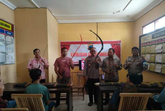 Pesan Sajam Online, Dua Anak di Undaan Kudus Berurusan dengan Polisi