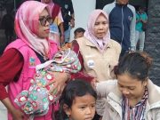 Banjir Kudus: Bayi Usia Dua Hari Terpaksa Ikut Mengungsi Bersama Ibunya