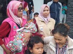 Banjir Kudus: Bayi Usia Dua Hari Terpaksa Ikut Mengungsi Bersama Ibunya