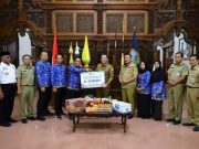 Bupati Kudus Salurkan Bantuan Kemanusiaan KORPRI untuk Warga Terdampak Banjir