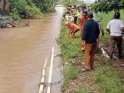DLH Batang Terjunkan Pasgot Bersihkan Kali Sono