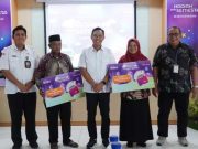Apresiasi Nasabah, Bank Jateng Cilacap Serahkan Hadiah Bima