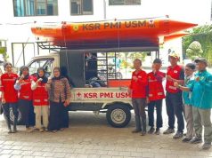 Tim Relawan Universitas Semarang Bantu Warga Kudus Terdampak Banjir