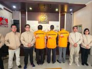 OJK Serahkan Tersangka Perkara Tindak Pidana Pasar Modal PT Sriwahana Adityakarta
