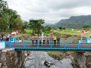 Kapolri Resmikan 19 Jembatan Merah Putih Presisi di Jateng, Perkuat Hubungan Polri dan Masyarakat