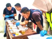 Para Calon Pengemudi Bus AKAP Menjalani Tes Urine