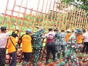 Hujan Angin, Rumah Warga Roboh Empat Orang Luka-luka