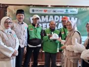 Ramadan Berkah MUI Bagikan Takjil 1.500 Paket